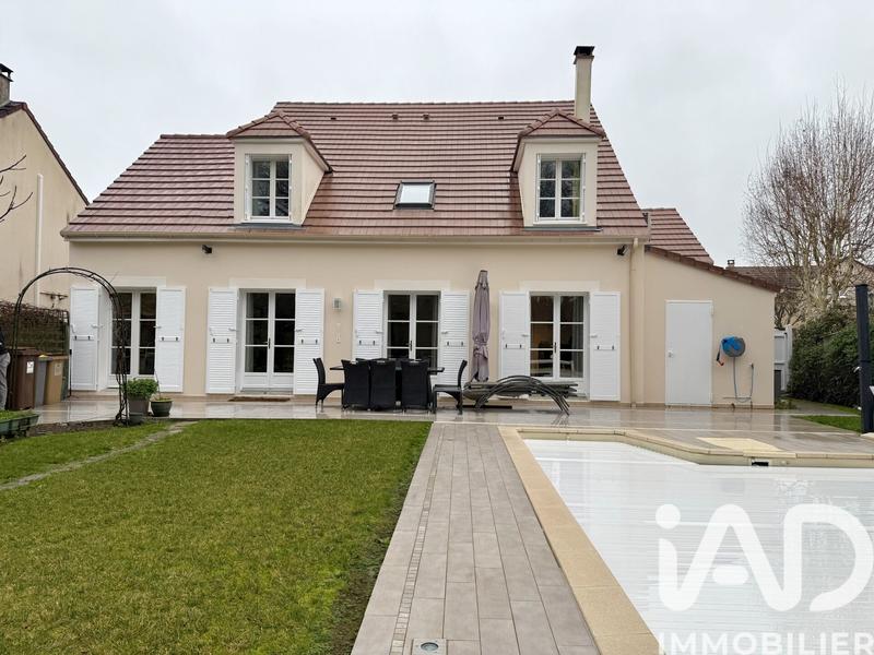 Maison - 156 m² - 7 pièces