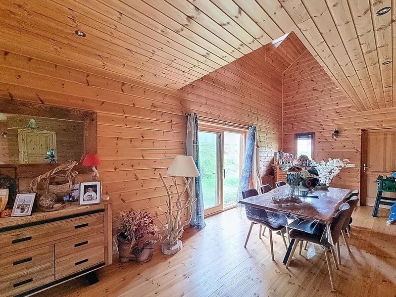 Maison - 147 m² - 6 pièces