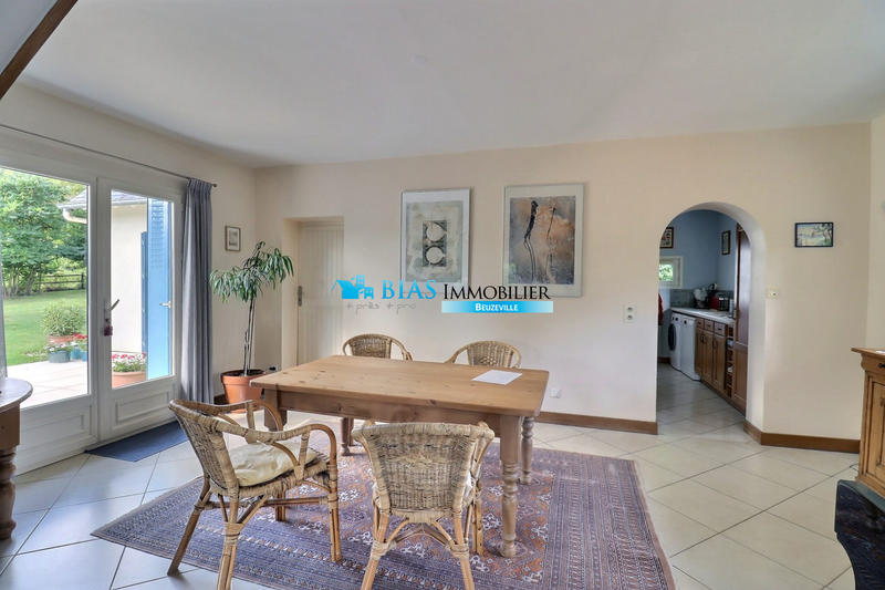 Maison traditionnelle - 141 m² - 5 pièces