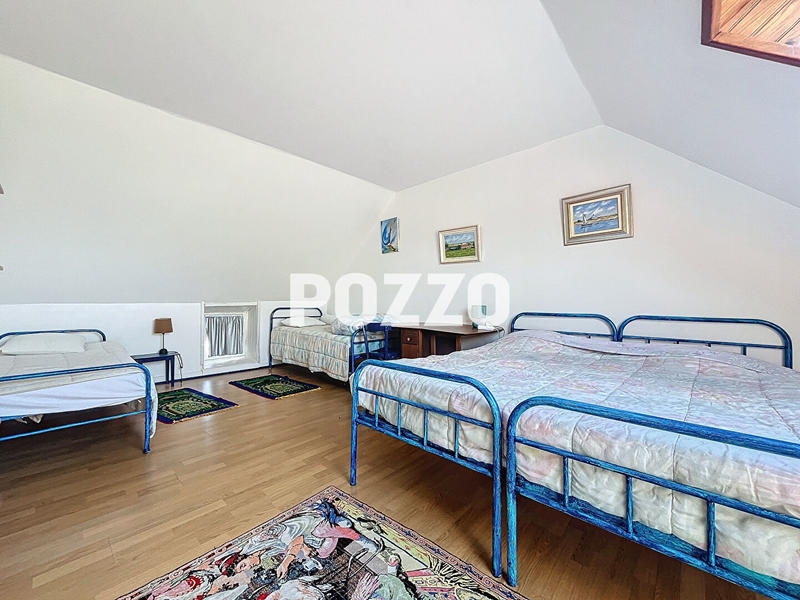 Maison - 134 m² - 9 pièces