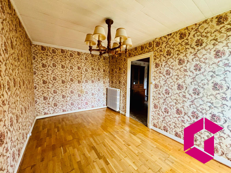 Maison - 170 m² - 10 pièces