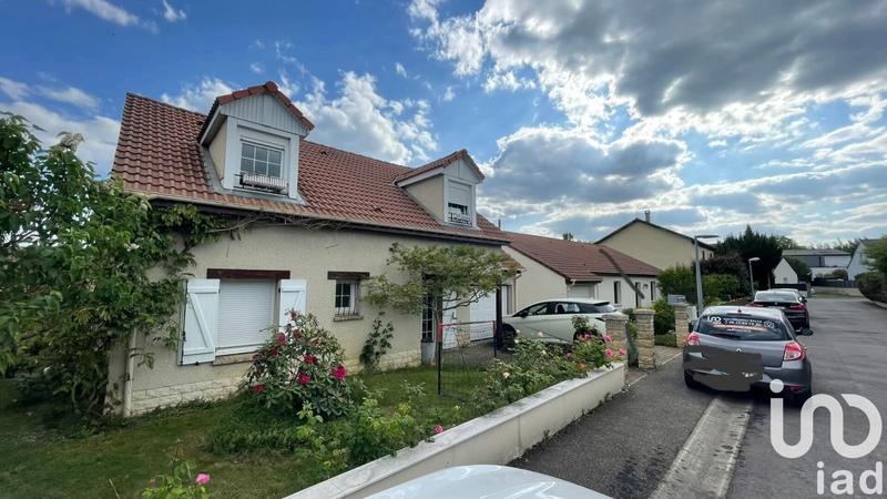 Maison - 111 m² - 5 pièces