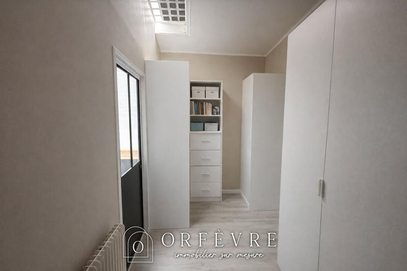 Maison - 200 m² - 7 pièces