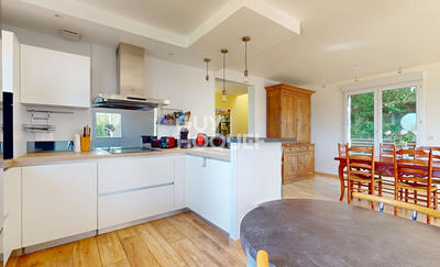 Maison - 145 m² - 6 pièces