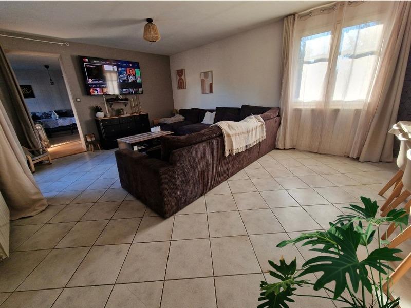 Propriété - 180 m² - 7 pièces