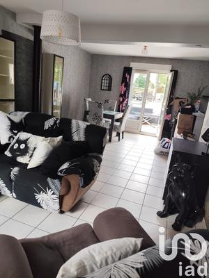 Maison - 92 m² - 5 pièces