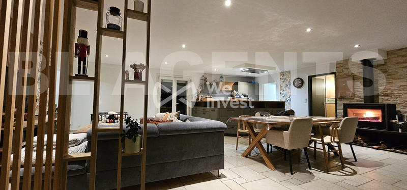 Maison - 159 m² - 6 pièces