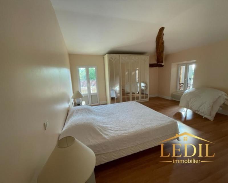 Maison de maîtres - 214 m² - 6 pièces