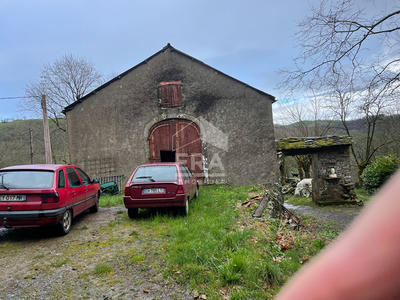 Maison - 227 m² - 8 pièces