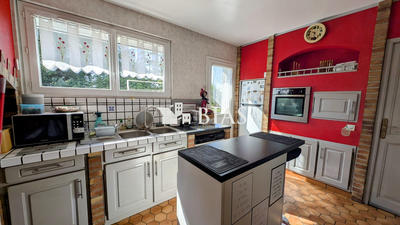 Maison - 102 m² - 5 pièces