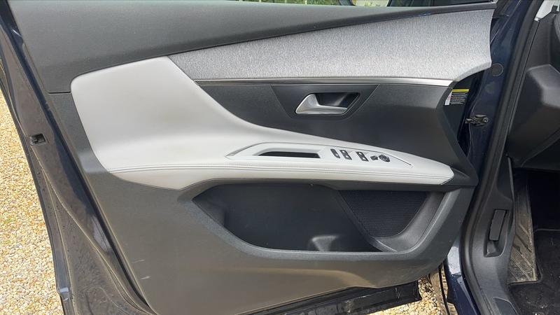 Peugeot 5008 1.5 BlueHDi 130 Eat8 Allure Business