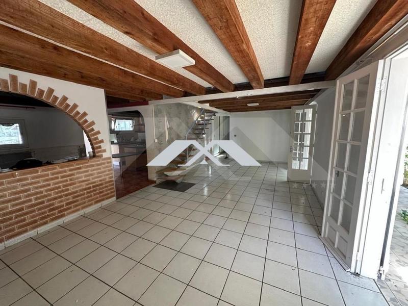 Maison traditionnelle - 140 m² - 5 pièces