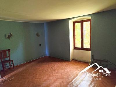 Maison - 260 m² - 8 pièces