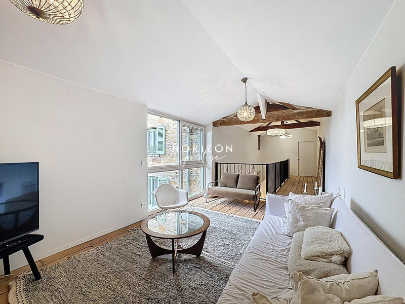 Maison ancienne - 245 m² - 10 pièces