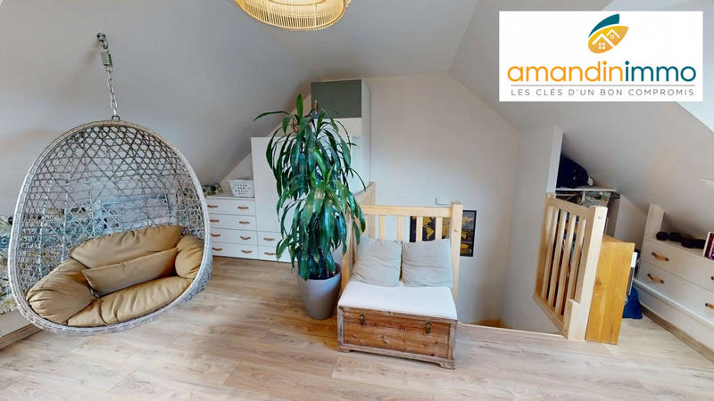 Maison - 105 m² - 6 pièces