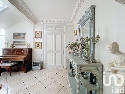 Maison - 455 m² - 12 pièces