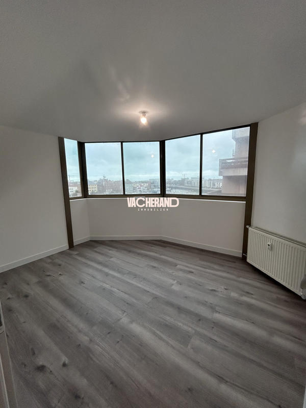 Appartement - 140 m² - 5 pièces