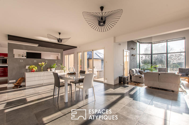 Maison - 222 m² - 6 pièces