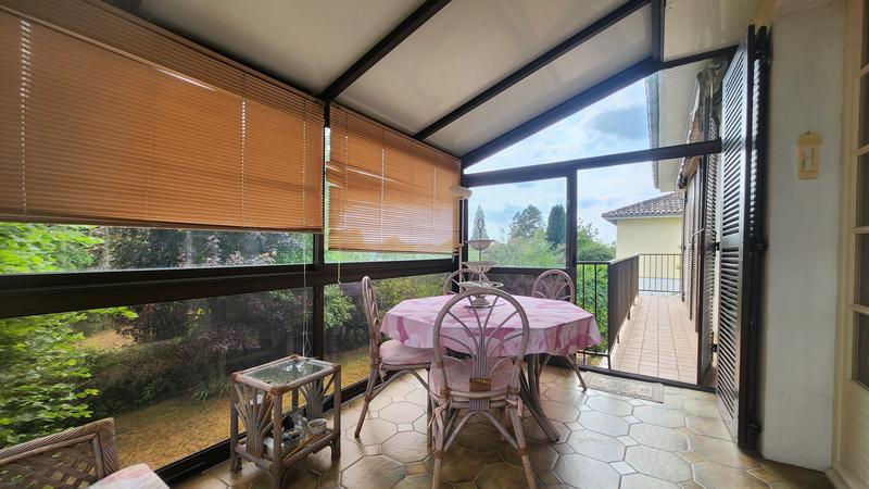 Maison - 122 m² - 7 pièces