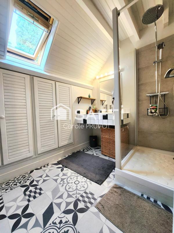 Maison - 130 m² - 7 pièces