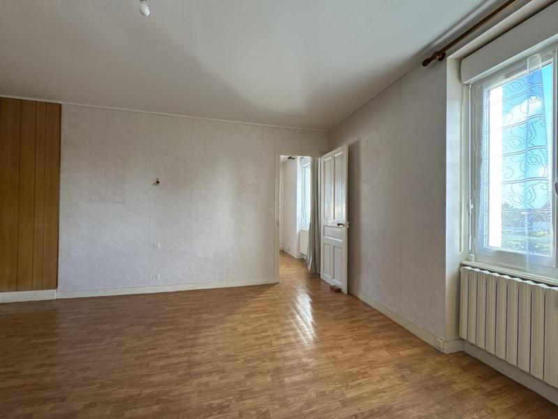 Maison ancienne - 103 m² - 7 pièces