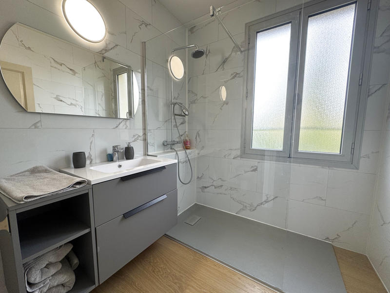 Maison - 404 m² - 8 pièces