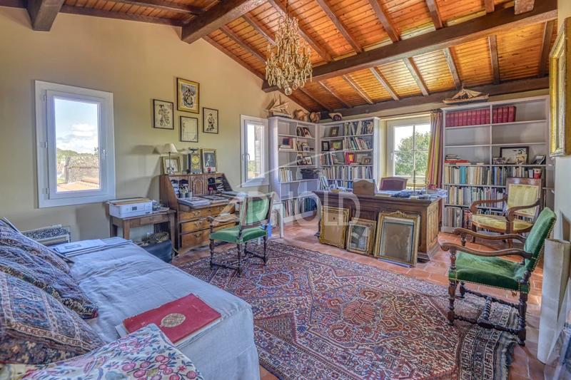 Maison - 180 m² - 7 pièces