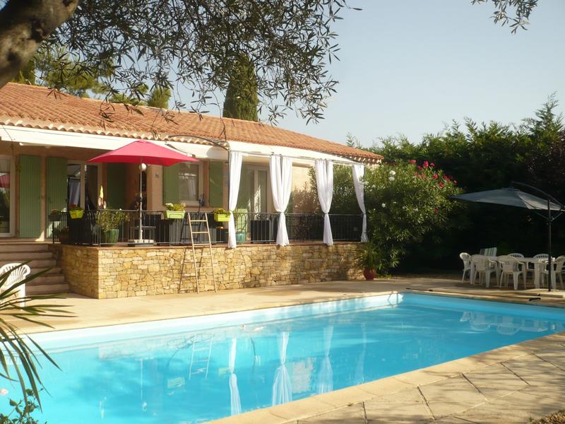 Villa - 208 m² - 6 pièces