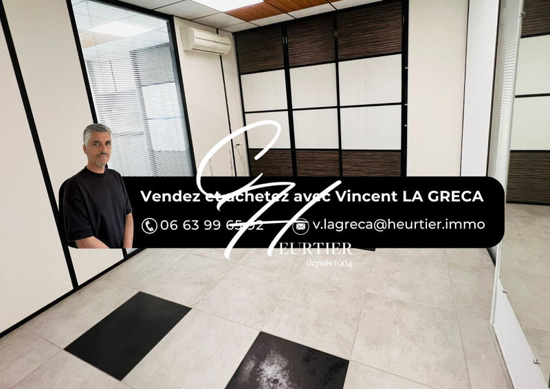 Local commercial - 99 m² - 5 pièces