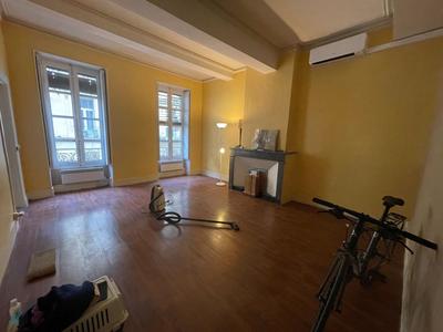 Appartement - 110 m² - 5 pièces