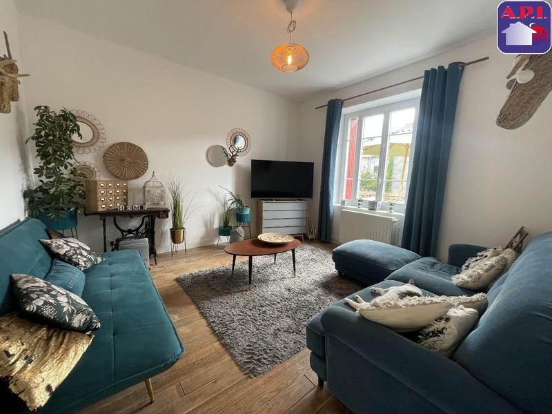 Maison - 186 m² - 8 pièces