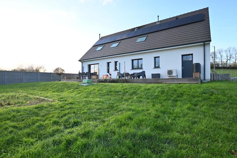 Maison - 151 m² - 6 pièces