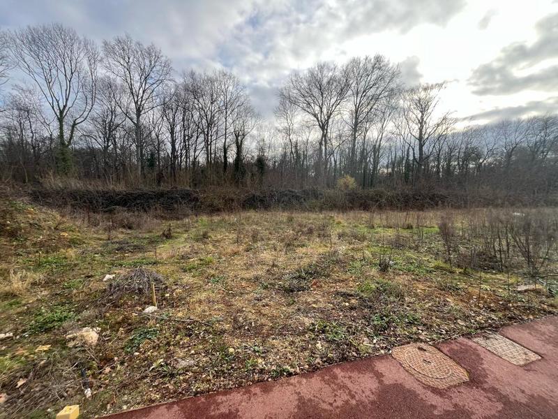 Terrain constructible - 559 m²