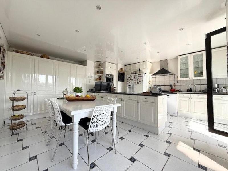 Appartement - 146 m² - 5 pièces