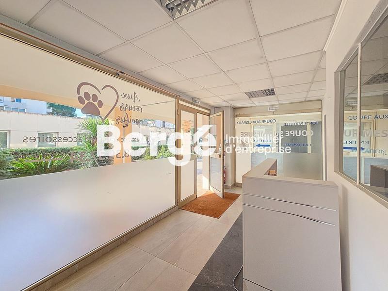 Local commercial - 229 m²