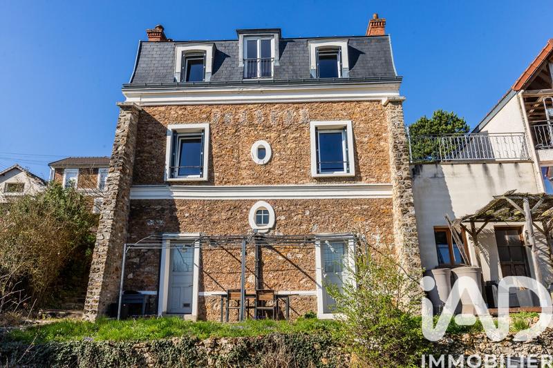 Maison - 115 m² - 6 pièces