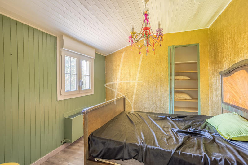 Maison - 277 m² - 9 pièces