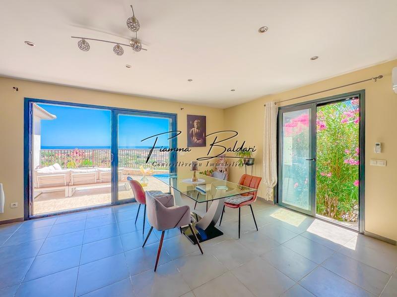 Villa - 175 m² - 7 pièces