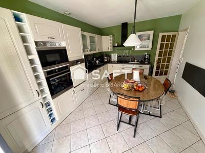 Maison - 179 m² - 6 pièces