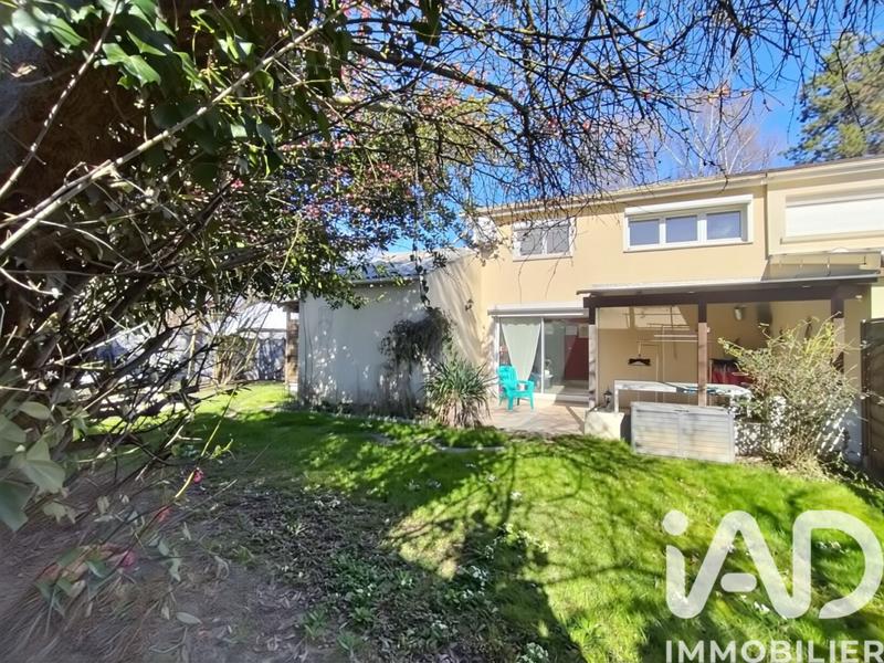 Maison - 105 m² - 6 pièces