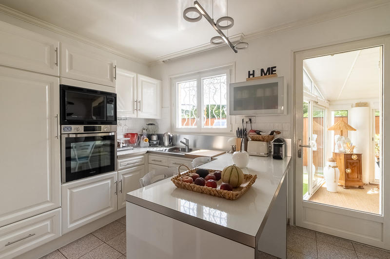 Maison - 140 m² - 6 pièces