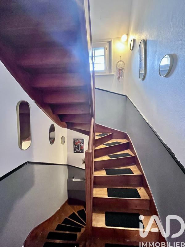 Maison - 172 m² - 7 pièces