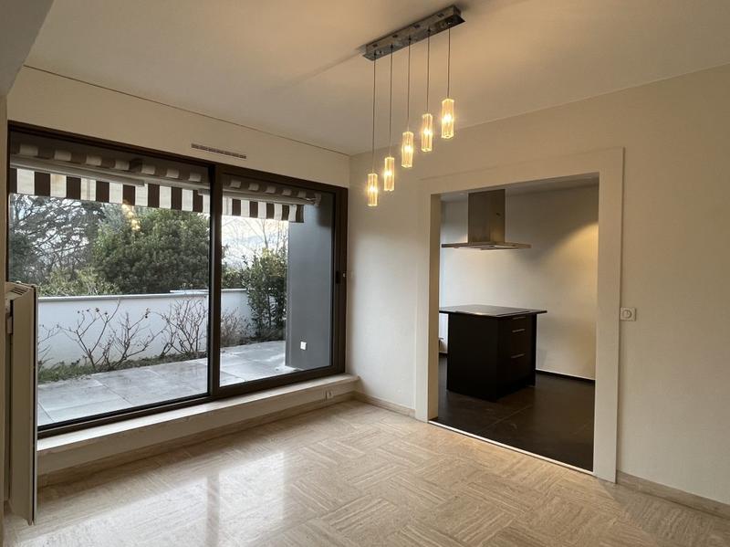 Appartement - 149 m² - 5 pièces