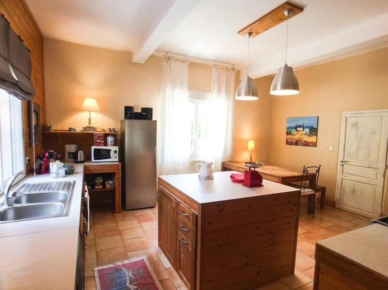 Propriété - 450 m² - 11 pièces