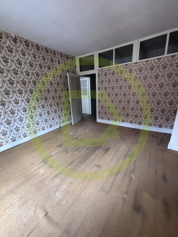 Maison - 80 m² - 5 pièces