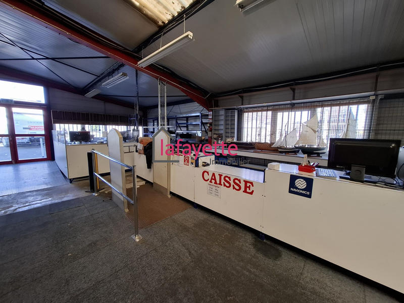 Local commercial - 800 m²