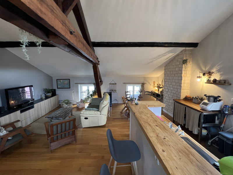 Appartement - 100 m² - 4 pièces