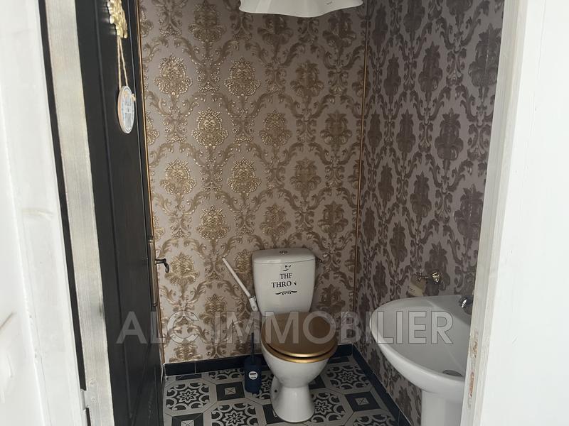 Maison - 184 m² - 7 pièces