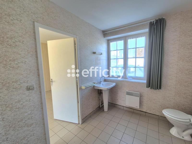 Maison - 200 m² - 7 pièces