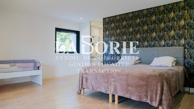 Mas - 270 m² - 6 pièces